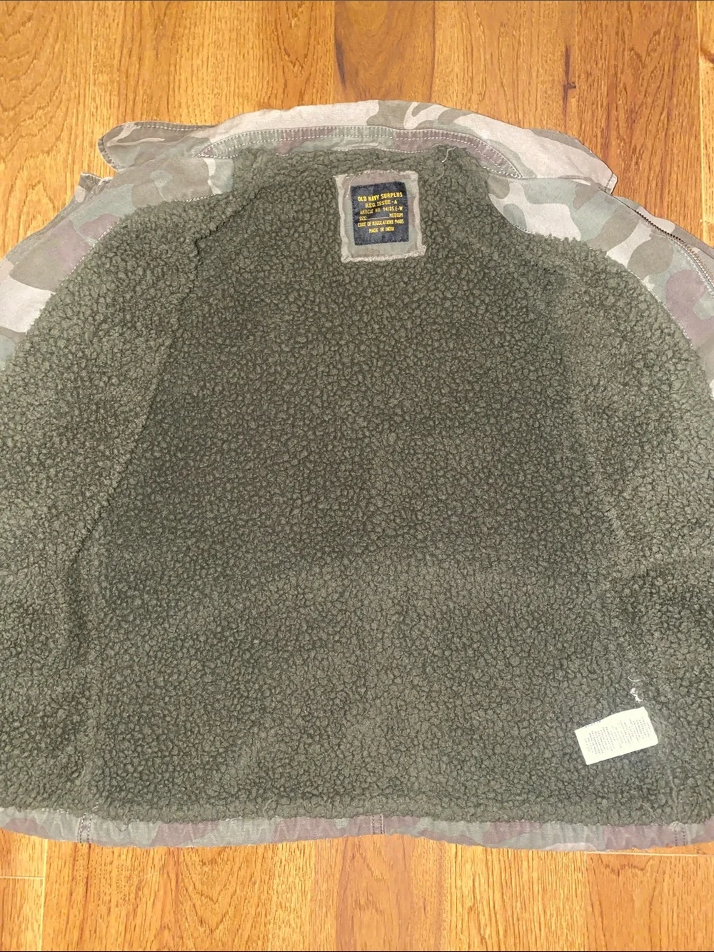Boys Medium Old Navy Army fleece lined camo coat.
